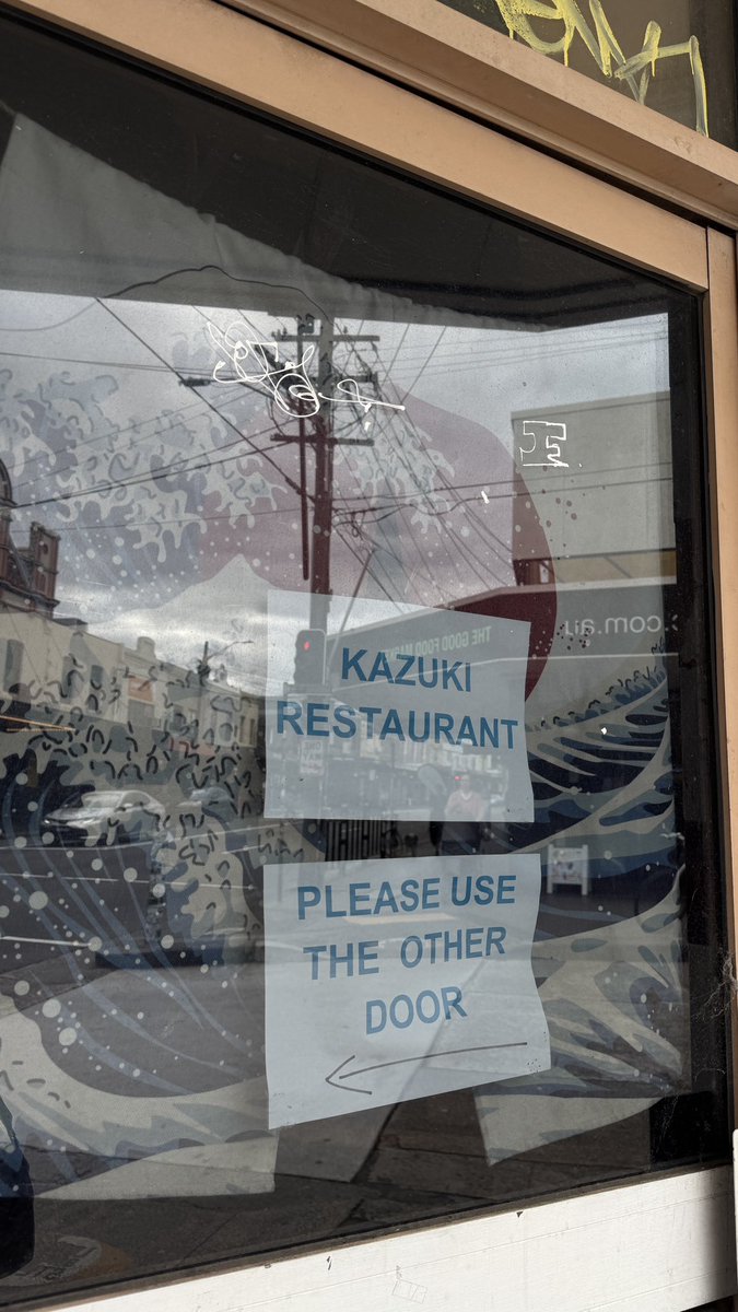 สาเหตุที่เลิกเล่นบอท : มาเปิดร้านอาหารอยู่ออส