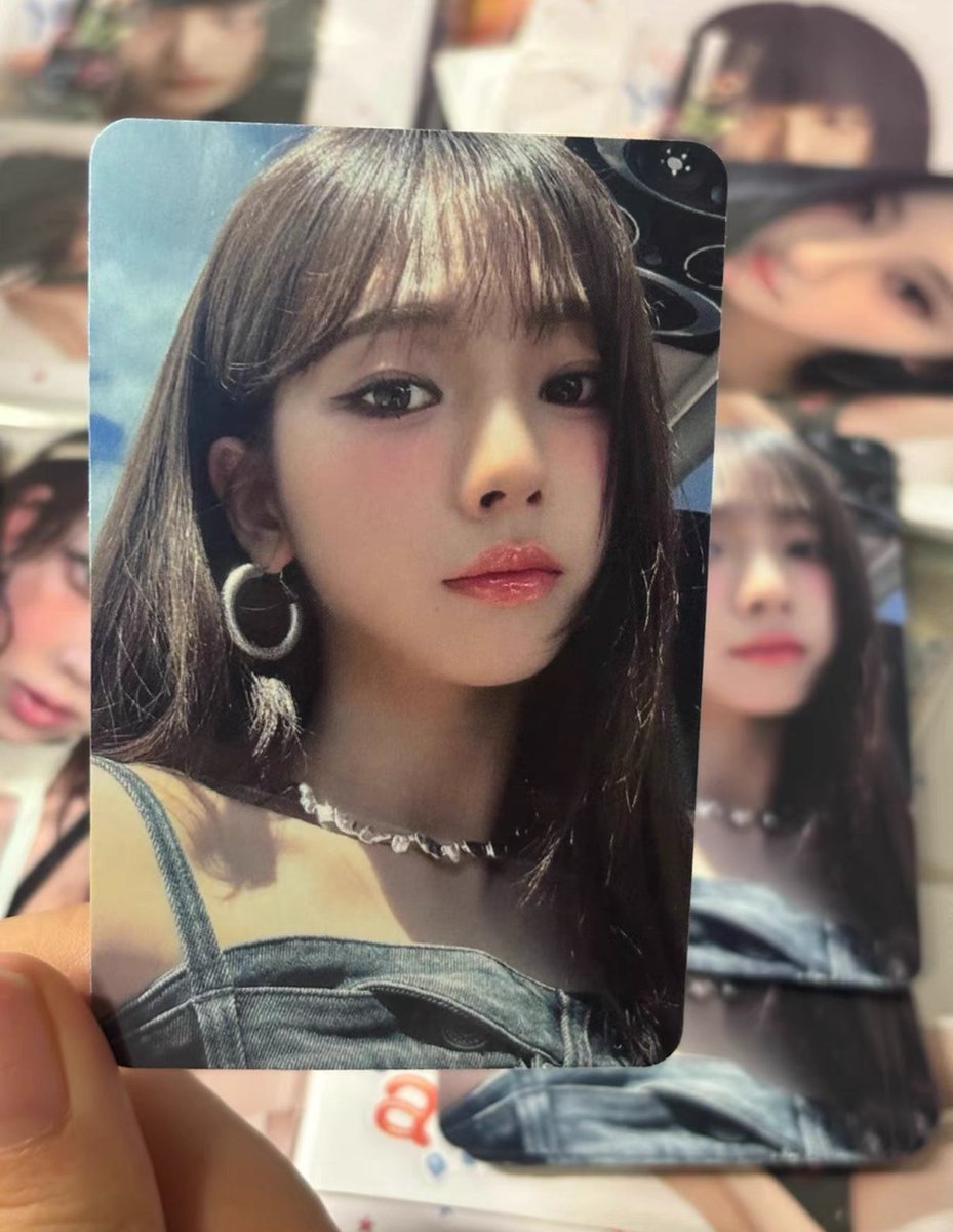 𓈈 𓂂 𓏸 deal china 🇨🇳 | ไม่พร้อมส่ง 
 
คาริน่า minirecord 300 .- 

♡ ราคารวมส่งกลับไทยแล้ว
♡ ส่งกลับรถ wait 7-14 day หลังส่งกลับ
♡ ค่าจัดส่งในไทย ems 45฿

#ตลาดนัดaespa
