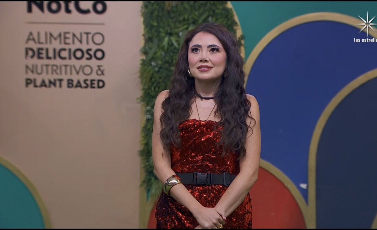 romanmungarro's tweet photo. TODITAAAA DE PRODUCCIÓN.

MARIANA DEBIÓ SER HOY LA ELIMINADA DE LA CASA, SIEMPRE ABAJO EN TODAS LAS ENCUESTAS, INCREÍBLE COMO LA PROTEGEN. 

FRAUDEEEEEEE!!!! 

#LaCasaDeLosFamososMx3 
#LaCasaDeLosFamososMx #LCDLFMX3 https://t.co/XBJMBJLY8N