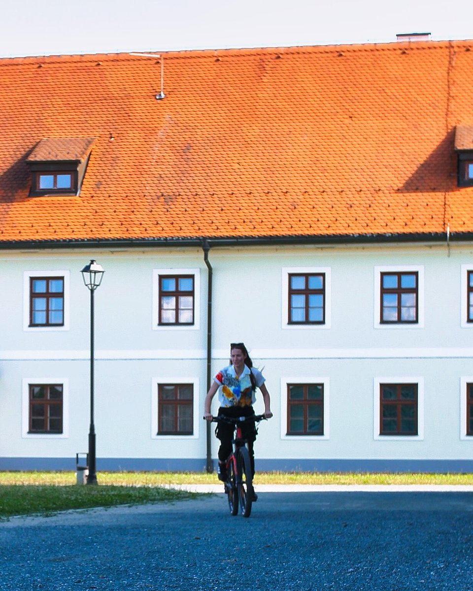 bikademy's tweet image. 🚲 Not all cyclists wear lycra.

Some just ride to work, grab groceries, or clear their head.

Where did your bike take you today? 🌍

#mobility #CyclingCulture #commute #active #bikeride #bicycle #cycling