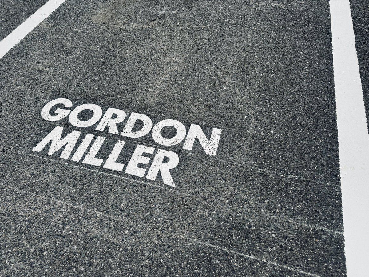 Boovy2012's tweet photo. ふーん。VAN LIFEねぇ。

#欲しすぎて意味もなくウロウロした
#GORDONMILLER https://t.co/CVnQVg0mdk