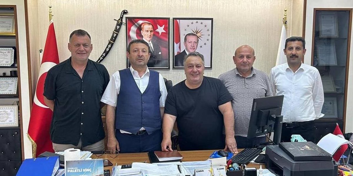 AKP’li Samsun Büyükşehir Belediyesi’nde rüşvet skandalına adı karışan Yaşar Türüt’ün şirketinin 2011 yılından beri aldığı ihale tutarının 1.3 milyar lirayı bulduğu öne sürülüyor. (Halk TV Haber Merkezi)