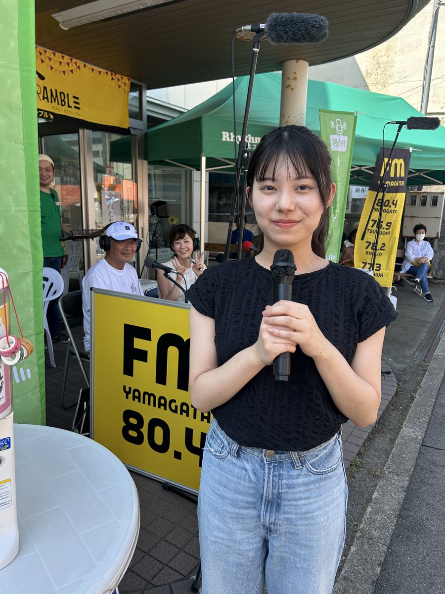 Rhythm_Station's tweet image. 特別番組『あつまれ！#ナツノリズム in #新庄まつり ～魂・鼓動・継承～』#公開生放送

この後は、会場からのリポートです🎤
高校生リポーターの星七菜子さん❣リポーター初挑戦☆
応援してください👏

#WATS #地域開発チーム #新庄市
#FM山形 #リズムステーション