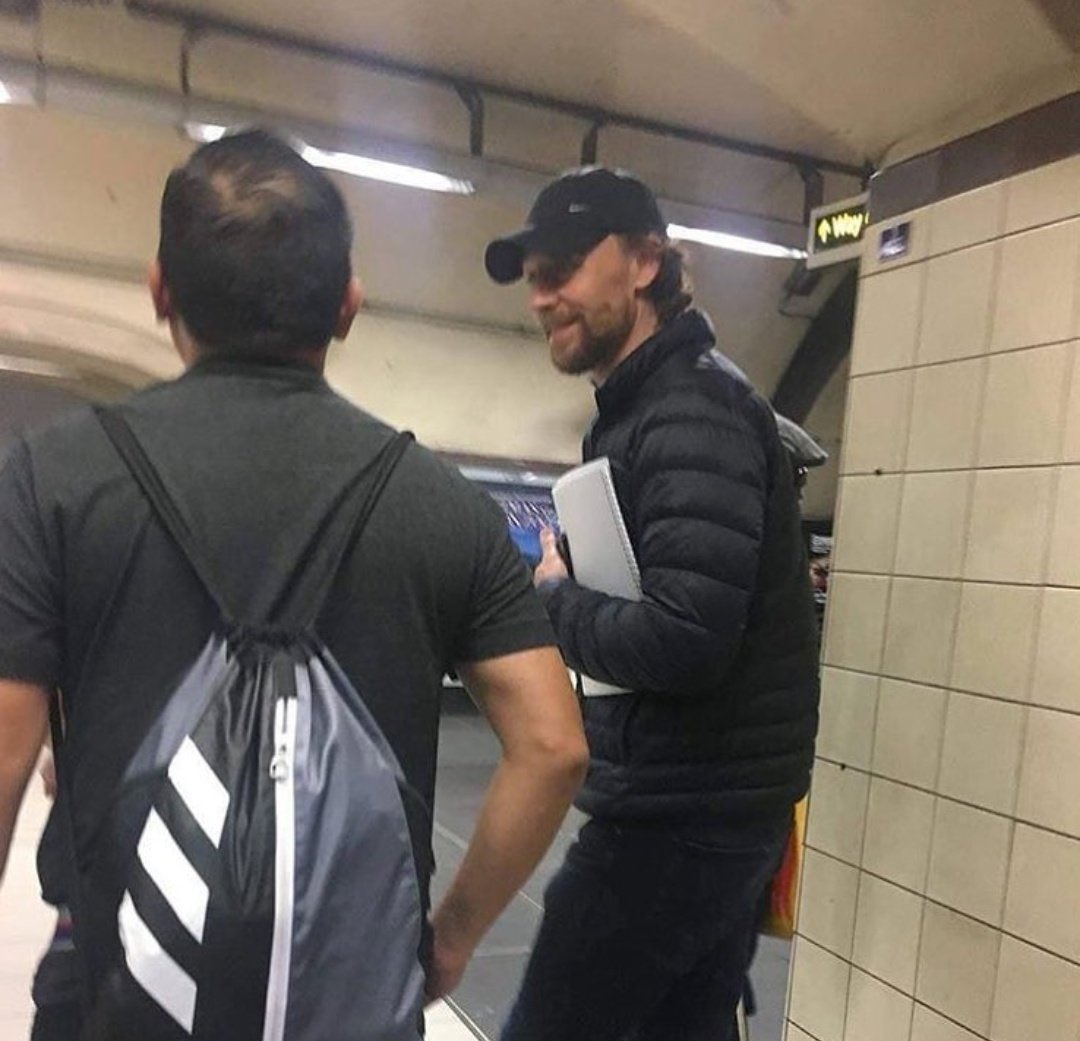 ⭒ tom rares ⭒ tweet media