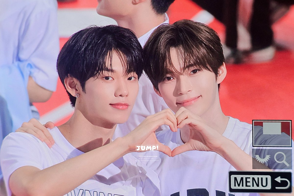 LetsJumpHigh's tweet image. 250825

우와우오ㅓ

#이정현 #LEEJEONGHYEON #EVNNE