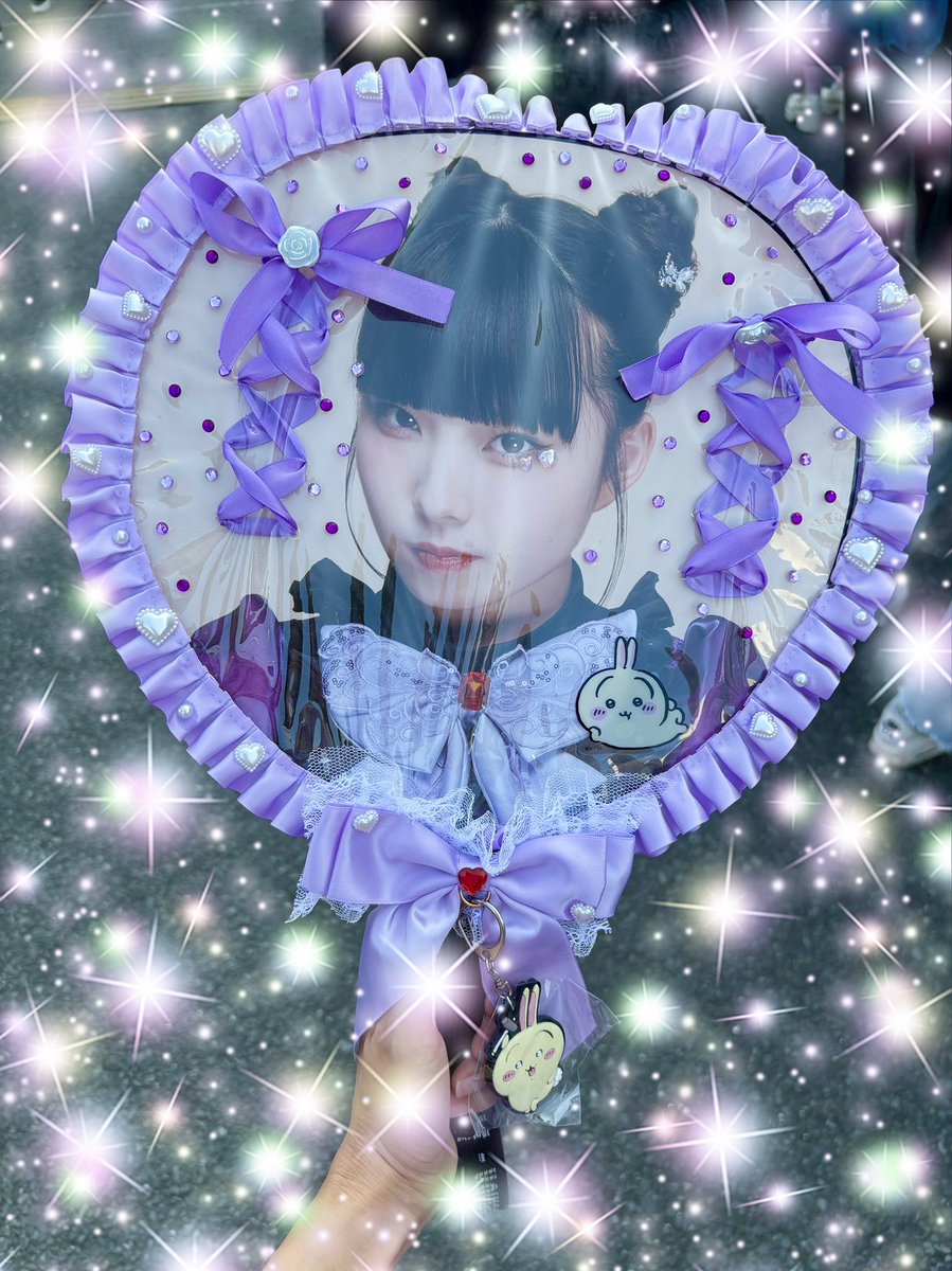 yutanpotantanpi's tweet photo. 昨日はファントムシータ、フレイムメデューサに参戦してきた👁️❤️パフォーマンスに圧倒されっぱなしで最高な1日でした。特典会で凛花ちゃんが何回も目を合わせてくれて倒れそうでした😇❤️‍🔥
一緒に行った彩香も推しにレスもらえて大号泣で面白すぎた😂最高の夏☀️ https://t.co/MEZsNN060A