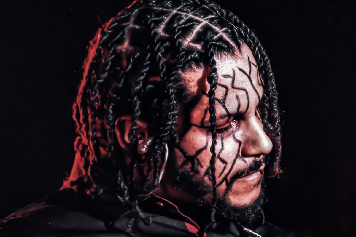 SHÜTTERFØXXi tweet media