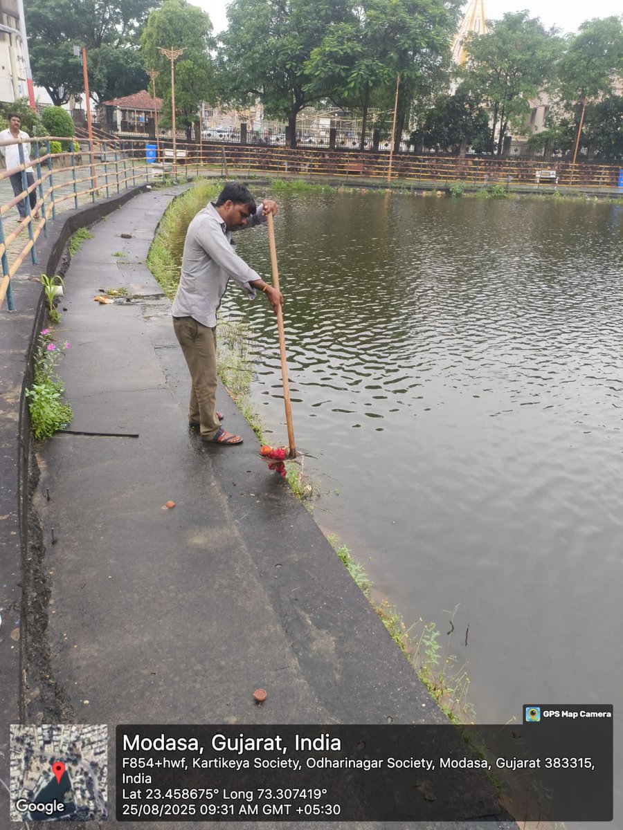 CO, Modasa (@co_modasa) on Twitter photo "ENDING PLASTIC POLLUTION" ૨૦૨૫ અંતર્ગત મોડાસા નગરપાલિકા દ્વારાતા. ૨૫/૦૮/૨૦૨૫ ના રોજ ઓધારી તળાવની સાફ સફાઈ કામગીરી કરવામાં આવેલ છે.#NirmalGujarat2
<a href="/MoHUA_India/">Ministry of Housing and Urban Affairs</a>
<a href="/SwachhBharatGov/">Swachh Bharat Urban</a>
<a href="/sbmugujarat/">Swachh Bharat Mission Urban - Gujarat</a>
<a href="/CMOGujarat/">Karma Patel</a>
<a href="/rcmgandhinagar/">RCM, Gandhinagar Zone</a>
<a href="/CollectorArv/">Collector & District Magistrate, Arvalli</a> "ENDING PLASTIC POLLUTION" ૨૦૨૫ અંતર્ગત મોડાસા નગરપાલિકા દ્વારાતા. ૨૫/૦૮/૨૦૨૫ ના રોજ ઓધારી તળાવની સાફ સફાઈ કામગીરી કરવામાં આવેલ છે.#NirmalGujarat2
<a href="/MoHUA_India/">Ministry of Housing and Urban Affairs</a>
<a href="/SwachhBharatGov/">Swachh Bharat Urban</a>
<a href="/sbmugujarat/">Swachh Bharat Mission Urban - Gujarat</a>
<a href="/CMOGujarat/">Karma Patel</a>
<a href="/rcmgandhinagar/">RCM, Gandhinagar Zone</a>
<a href="/CollectorArv/">Collector & District Magistrate, Arvalli</a>