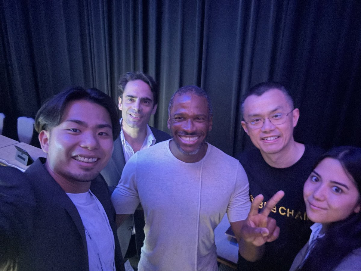 Behind the scene 

You know what was happening after Arthur’s session? 

The GOATS reunited at WebX 🔥

Thank you so much <a href="/CryptoHayes/">Arthur Hayes</a> and <a href="/cz_binance/">CZ 🔶 BNB</a> for the blast! 

#WebX2025