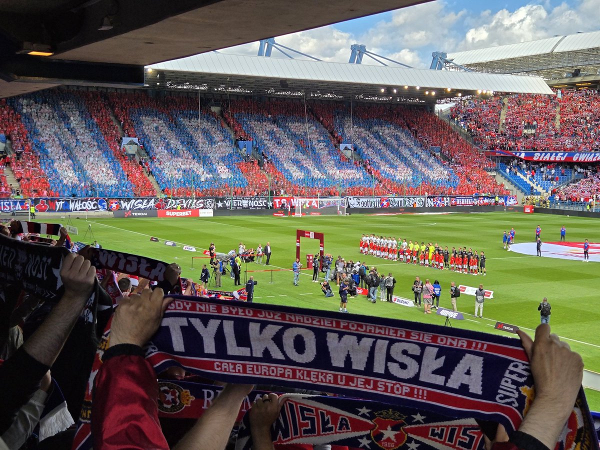 emocje , oprawa , frekwencja . 💙🤍❤️ TYLKO WISŁA