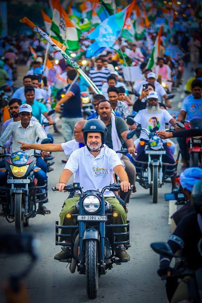 mohanchowdary00's tweet photo. Rahul Gandhi’s Voter Adhikar Yatra’ is a powerful reminder that democracy depends on every voice being counted—especially the marginalized. Standing up against vote deletion during SIR is not just political—it’s deeply moral and necessary.
#votechori
#bihar 
#inc 
#congress https://t.co/RqJMyeZE6B
