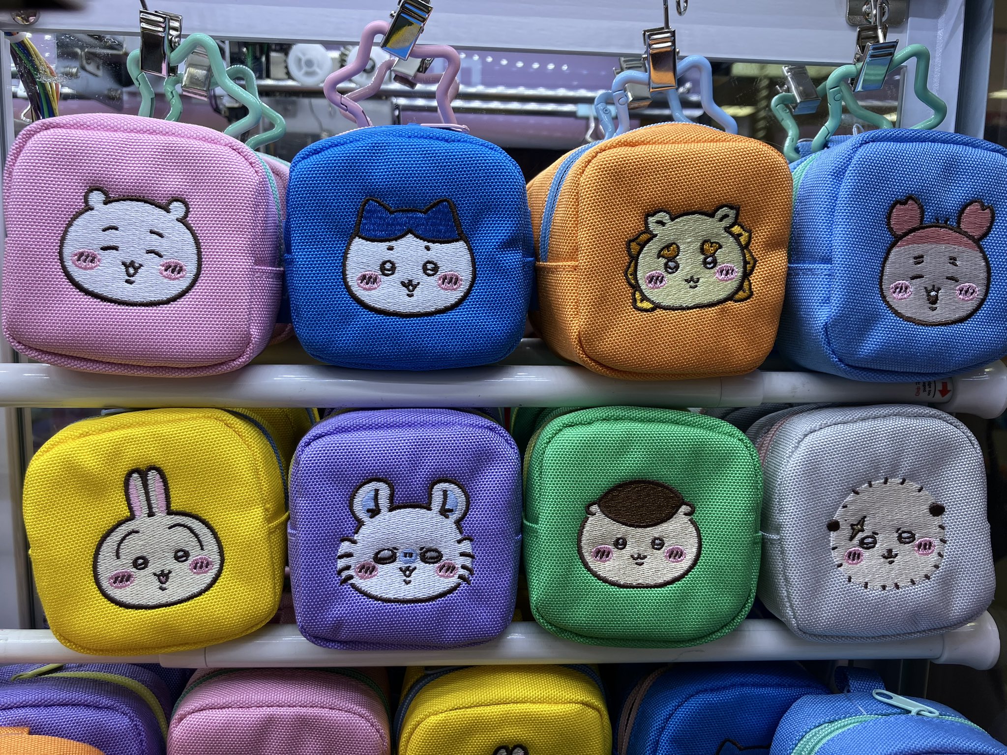 ちいかわ　カラビナつき刺繍スクエアミニポーチ 8種16点セット ちいかわ カラビナつき刺繍スクエアミニポーチ全8種類セット
