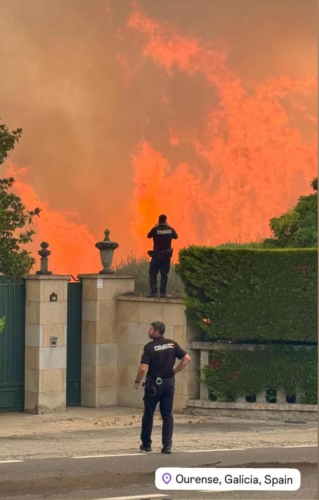 LO QUE SE QUEMA POR DENTRO, artículo del Colegio de Psicólogos de Galicia hoy en el Faro con el que colabora ViveCNP SUP: Recomendable. farodevigo.es/galicia/2025/0…