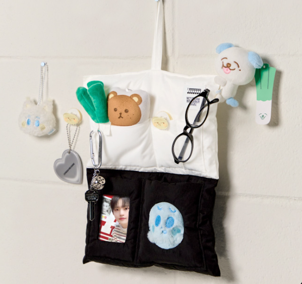 ตอนแรกก็คิดอยู่ว่ามันคืออารัย พอกางออกมาแล้วใส่ของจุ๊กจิ๊กพวกนี้แล้วน่ารักง่ะ