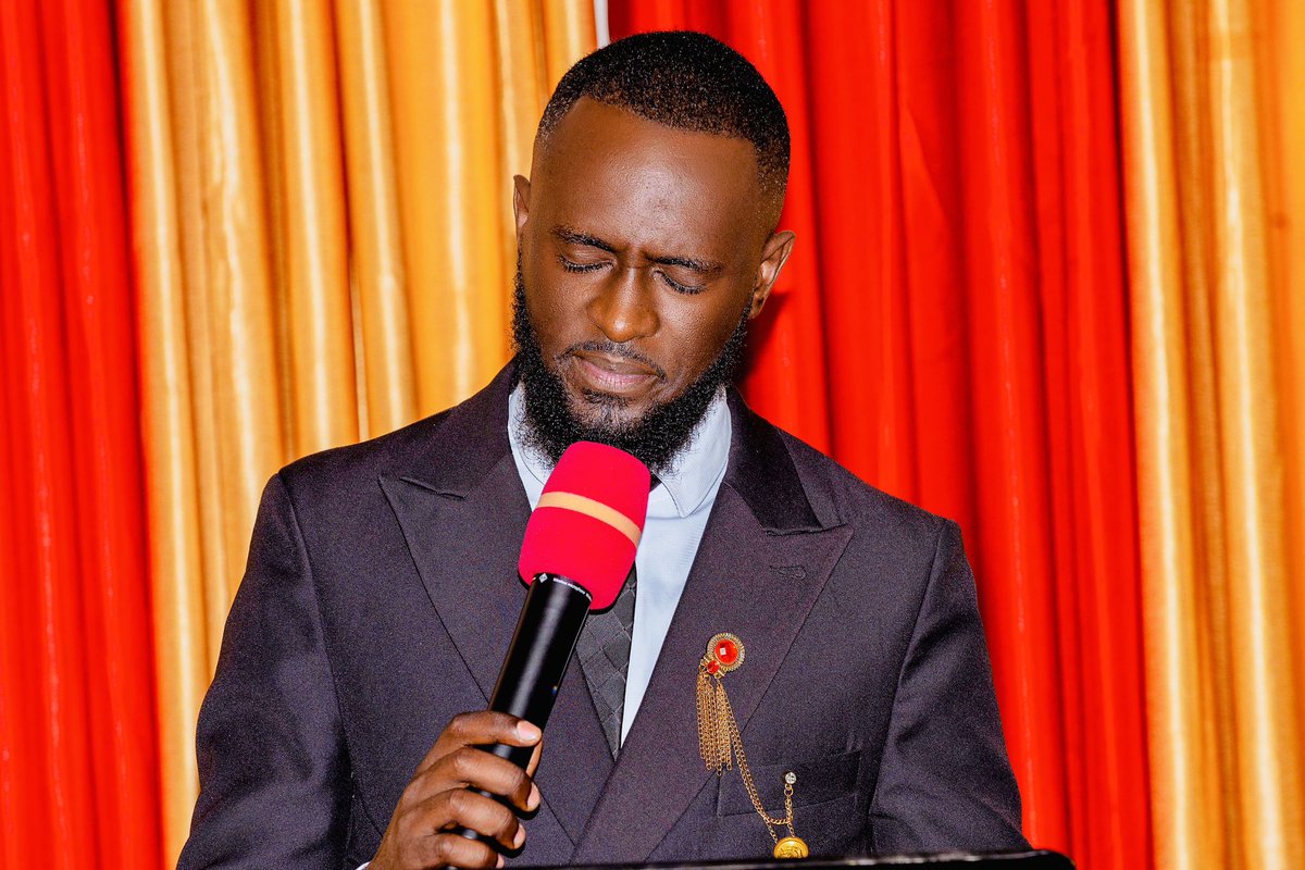 He who begun that good work in you will see it through and you will end in Glory, Victory and Favor - Philippians 1:6

You will have a wonderful week in the name of Jesus