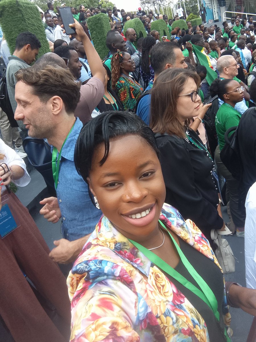 JanetMoromoke's tweet photo. My experience at Deep learning Indaba 2025
I had the privilege of attending the Deep Learning Indaba for the very first time and it was nothing short of magical. Not only was it my first international conference outside of Nigeria, but it was also an eye-opening experience https://t.co/InbRnGDKiv