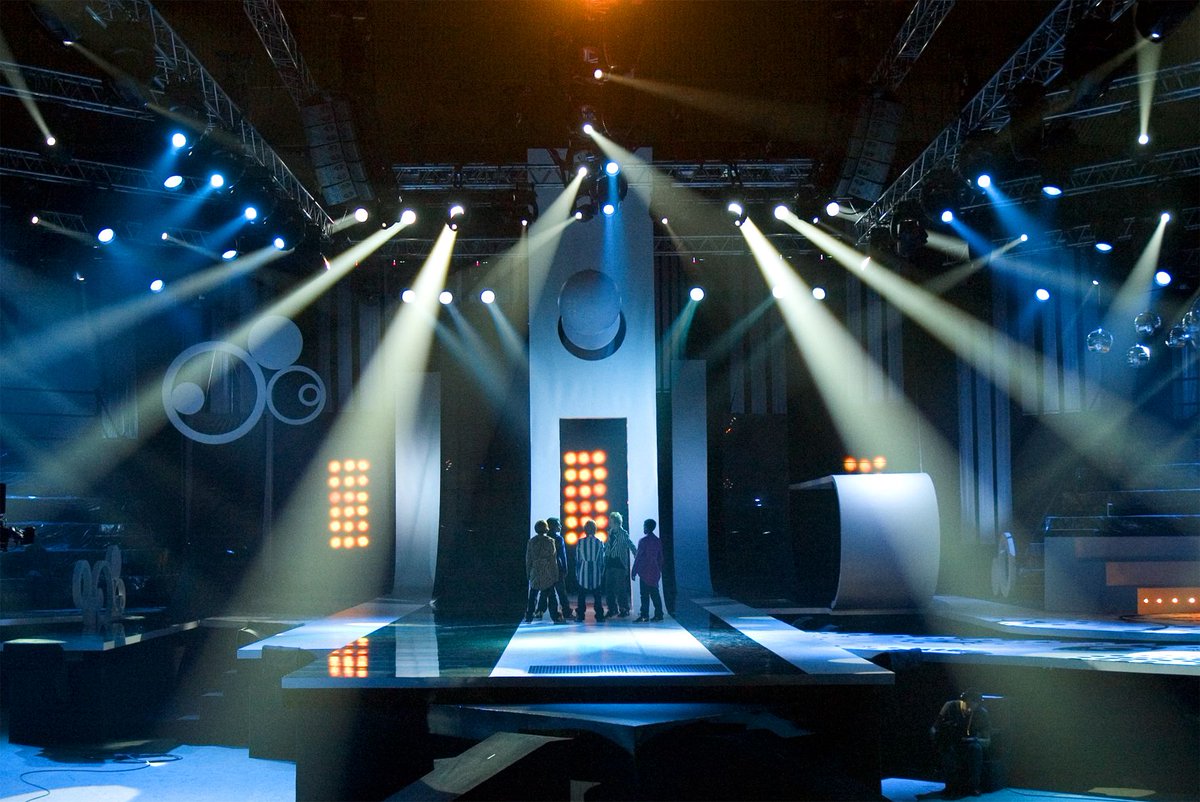 walter_bambika's tweet image. A powerful event starts with a powerful stage.
Here are 3 stage designs that wow audiences every time 👇
#EventProduction #StageDesign #EventProfs #CreativeDesign #BambikaEvents