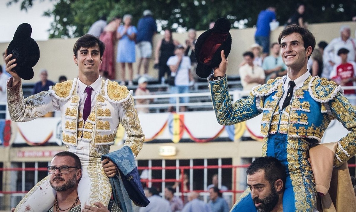 chicuelina61895's tweet image. 📝 CRÓNICAS

👉 Solal y Samuel Navalón abren la puerta grande en Saint-Gilles
chicuelinasytafalleras.com/cronicas/solal…

📸 Justine Messina