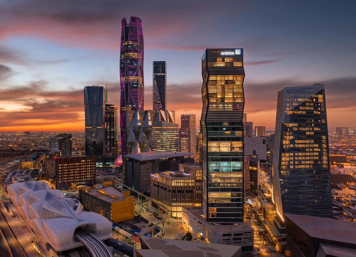 ترتيب حديث للدول العربية المتفوقة في جودة الحياة  لمنتصف عام 2025:

🇴🇲 عمان: 4 عالمياً
🇶🇦 قطر: 16 عالمياً
🇦🇪 الإمارات: 24 عالمياً
🇸🇦 السعودية: 25 عالمياً
🇰🇼 الكويت: 33 عالمياً
🇯🇴 الأردن: 60 عالمياً
🇹🇳 تونس: 66 عالمياً

المصدر: Global Quality of Life Index, Numbeo database