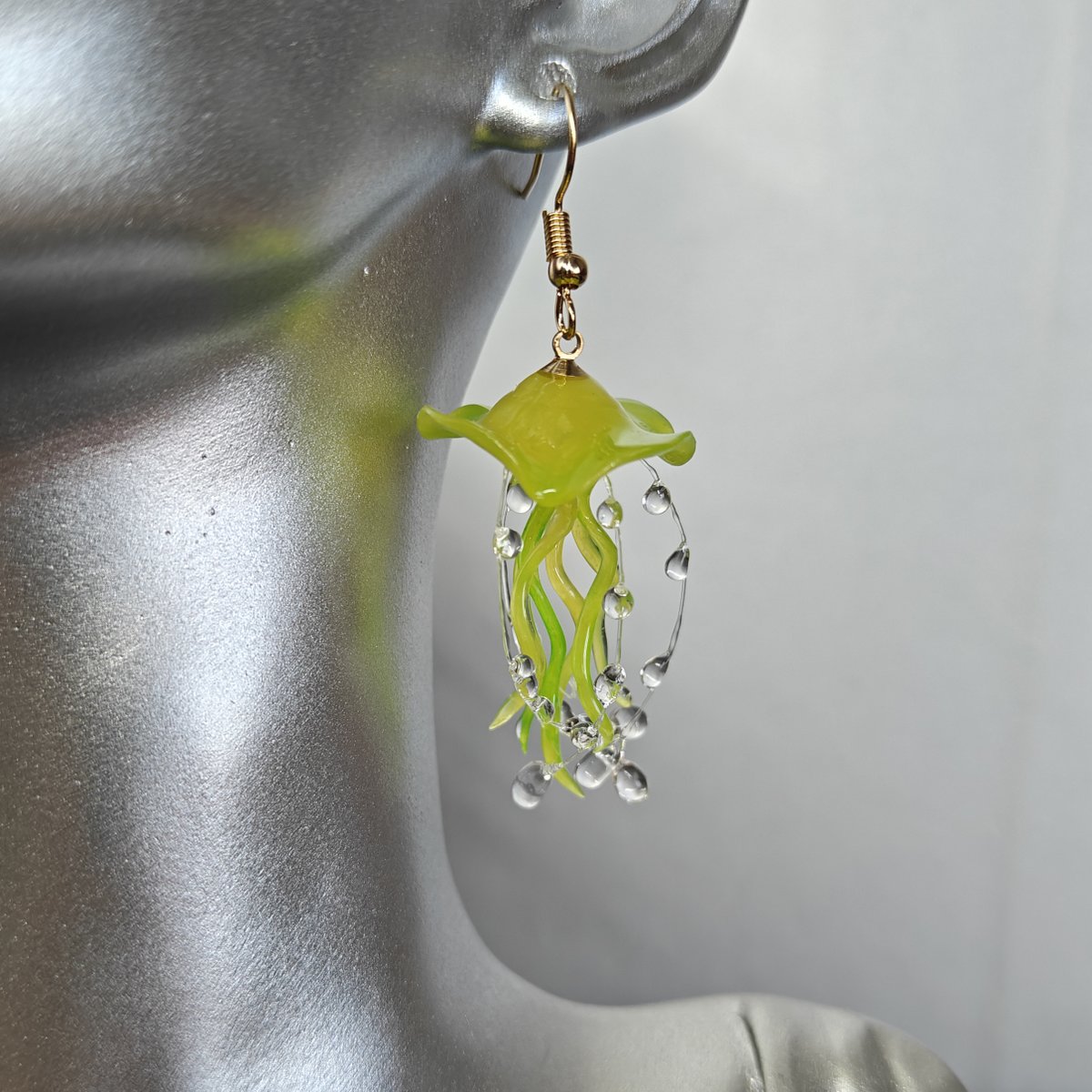 xdesignhandmade's tweet photo. https://t.co/kFHRoHLOF0
Yellow Green Jellyfish 3D Polymer Clay Gold Plated Drop Earrings
#jellyfish 
#yellowgreen 
#dropearrings 
#polymerclay 
#amazonhandmade
#founditonamazon https://t.co/OAabyuyb8o