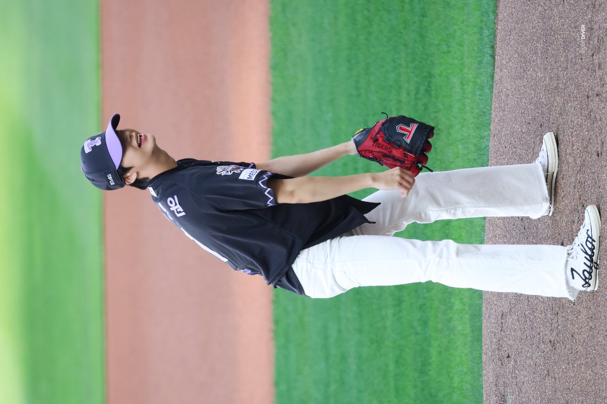 250824 기아 시구 형원

#몬스타엑스 #MONSTA_X #MONSTAX
#형원 #HYUNGWON