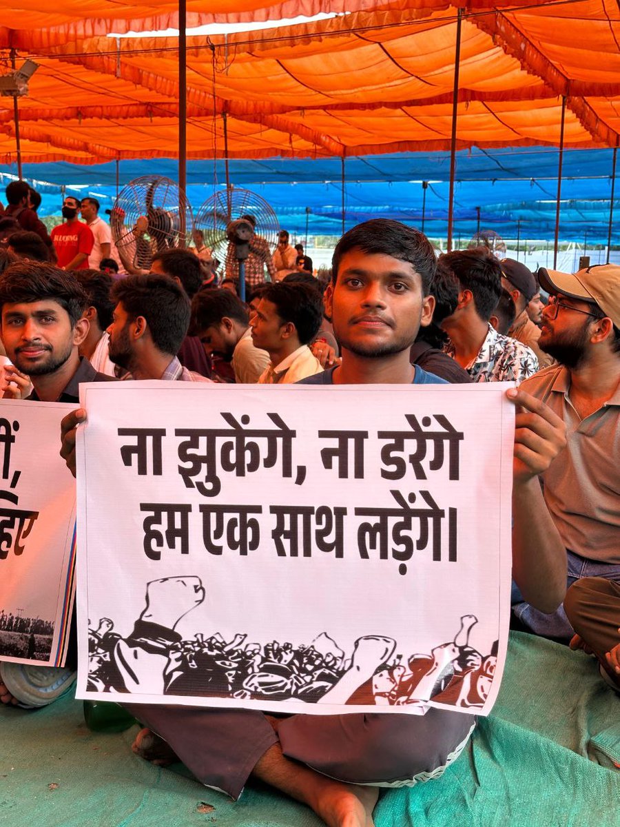 sscVocab123's tweet photo. #CHANGE_SSC_VENDOR
#NO_Wrong_SSC_Question
SSC sudhar karo 🙏🙏 https://t.co/FpyMPaKRgb