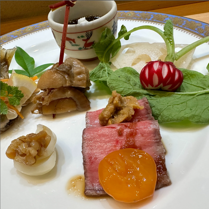 NEOLD_PH's tweet photo. Every dish at NEOLD is made with seasonal ingredients and handmade sauces, delicately treading a fine balance between natural flavors and artistry.

#NEOLD #kaisekidinner #seasonalcuisinejapan #SeasonalIngredients #JapaneseAesthetic #neoldprivatehouse #Yoshino #JapaneseCuisine https://t.co/yHfhpdZTUv