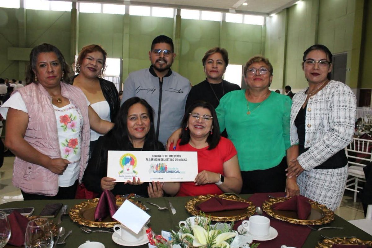 poder_edomex's tweet image. En el histórico Auditorio “Prof. Agripín García Estrada” se reunieron más de mil 100 delegadas, delegados y representantes sindicales para conmemorar al máximo valor gremial, junto a Jenaro Martínez Reyes, Secretario General del @SMSEMmx