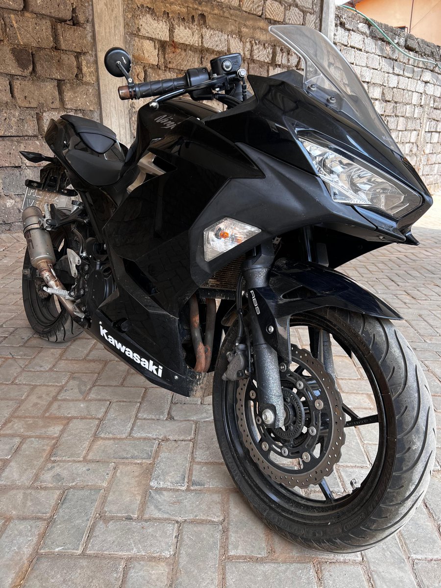 Kawasaki Ninja 400s offer both speed, versatility and reliability as an entry-level or upgrade option. This 2018 model locally available is up for sale
✔️400cc twin parallel engine
✔️32K KMs
✔️Fully Kenyan Registered
✔️SC Project Exhaust
✔️Standard ABS
Asking 600K ono
