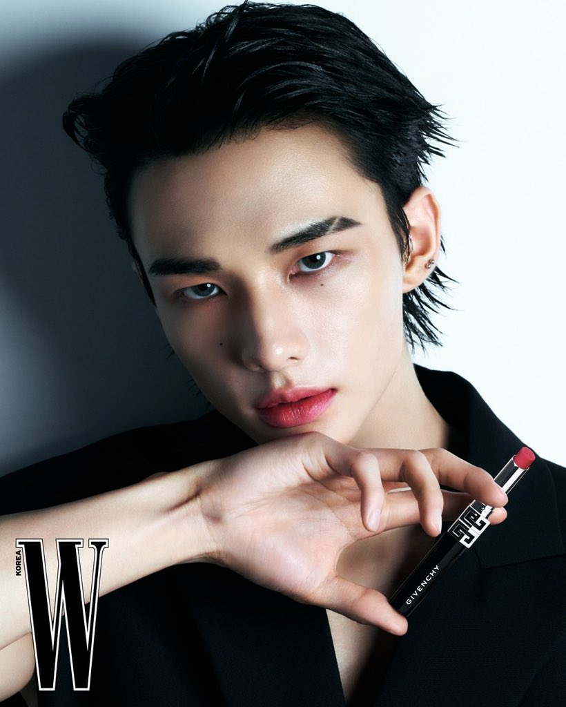 HYUNJIN x GIVENCHY BEAUTY FOR W KOREA!