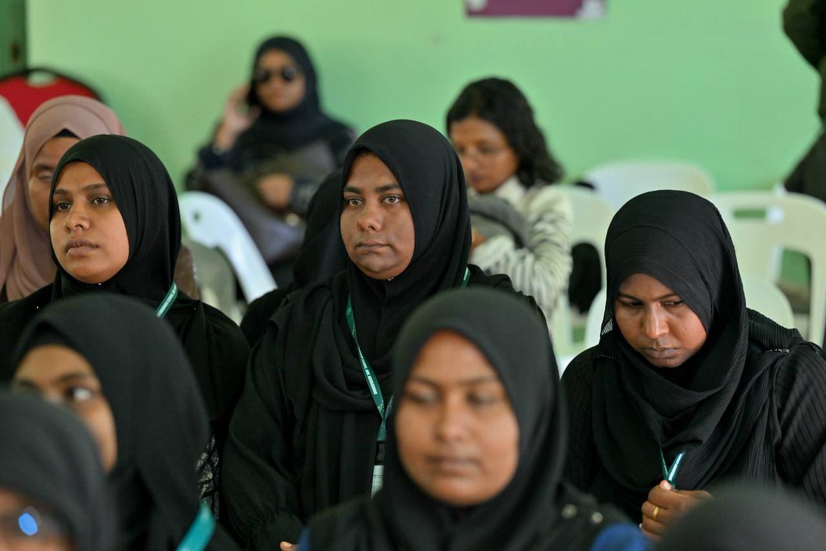 The President's Office (@presidencymv) on Twitter photo President Dr <a href="/MMuizzu/">Dr Mohamed Muizzu</a> engages with residents of HDh. Naivaadhoo He shared updates on upcoming projects and Government initiatives.
#HaaDhaaluAtollVisit #RayyithunGaathah President Dr <a href="/MMuizzu/">Dr Mohamed Muizzu</a> engages with residents of HDh. Naivaadhoo He shared updates on upcoming projects and Government initiatives.
#HaaDhaaluAtollVisit #RayyithunGaathah