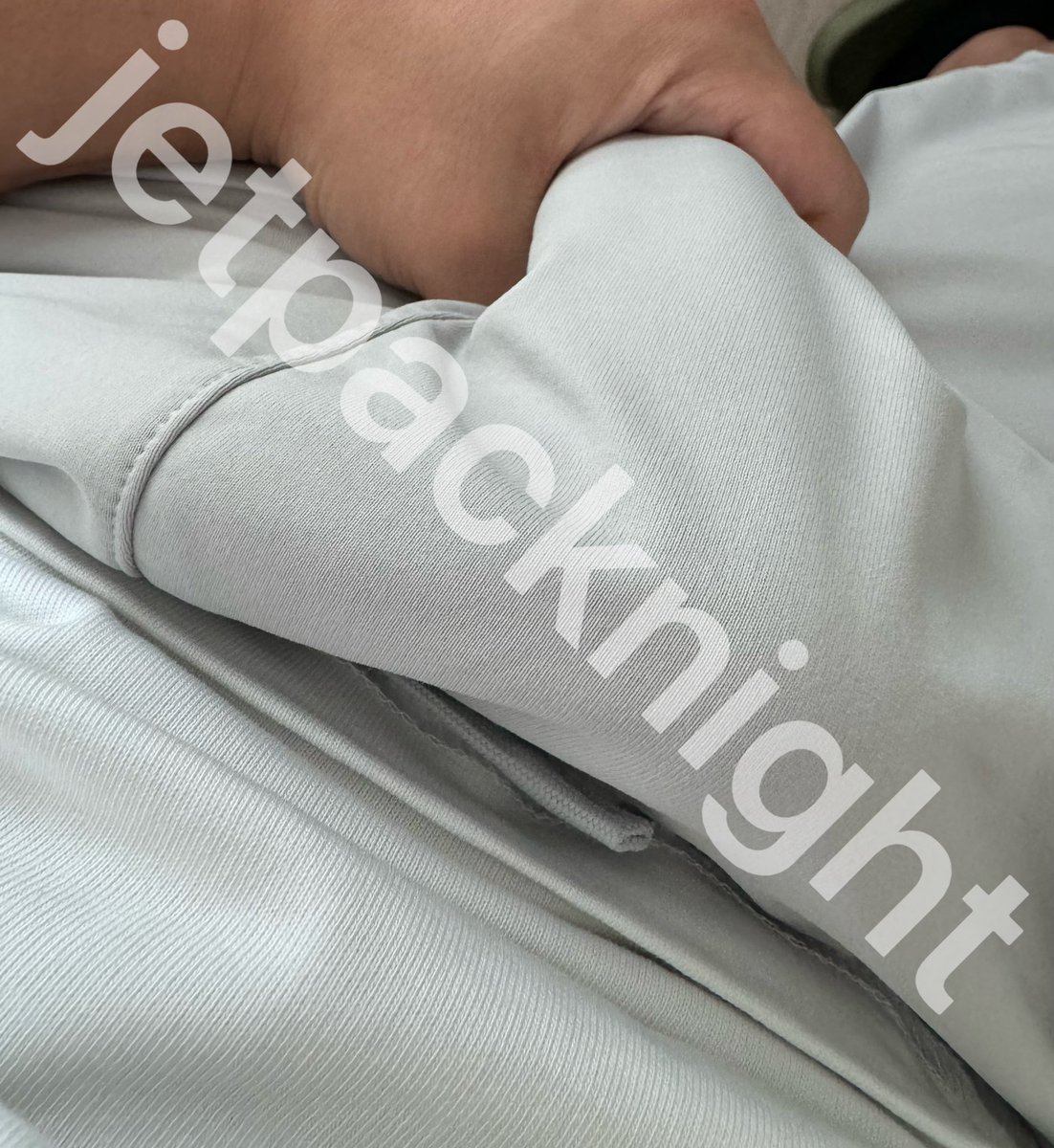 Jetpacknight's tweet photo. 之前谈的开发了好几个月也不会虐也不会绿，本性很难改变，现在一开始就要明确说明，我喜欢有性瘾爱出轨的骚货，纯爱什么的也可以陪你，但是还是得绿我��🧎🧎
#绿奴 #情侣主 #夫妻主 #男m女s https://t.co/IBVbotEi9j