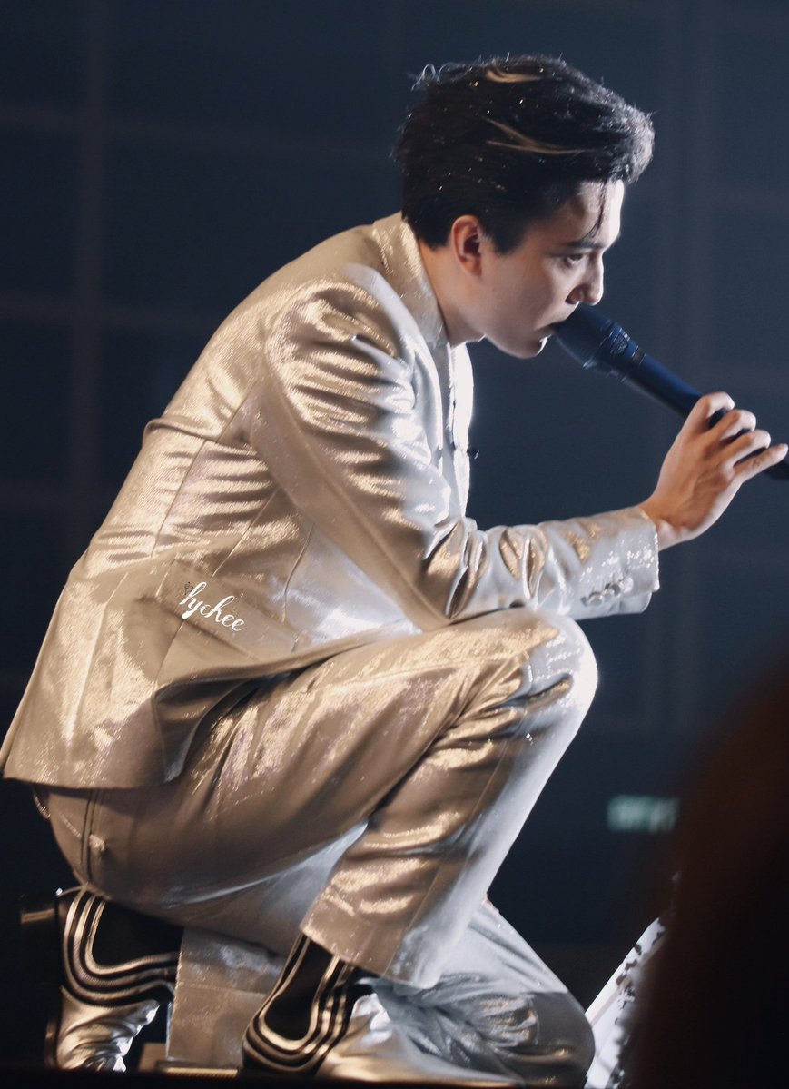 Marina🥀, White. (@whiteomir) on Twitter photo <a href="/Helendear007/">Елена</a> "Знаете, почему он великий? Потому, что у него есть сердце! у него есть дар! Потому, что скромен. Он уважает людей, он ценит землю, свою страну. Вот что значит быть человеком! Вот почему я совершенно обожаю этого человека.
Fable Sphere
#StrangerTourAmerica
DIMASH CONCERT NEW YORK <a href="/Helendear007/">Елена</a> "Знаете, почему он великий? Потому, что у него есть сердце! у него есть дар! Потому, что скромен. Он уважает людей, он ценит землю, свою страну. Вот что значит быть человеком! Вот почему я совершенно обожаю этого человека.
Fable Sphere
#StrangerTourAmerica
DIMASH CONCERT NEW YORK