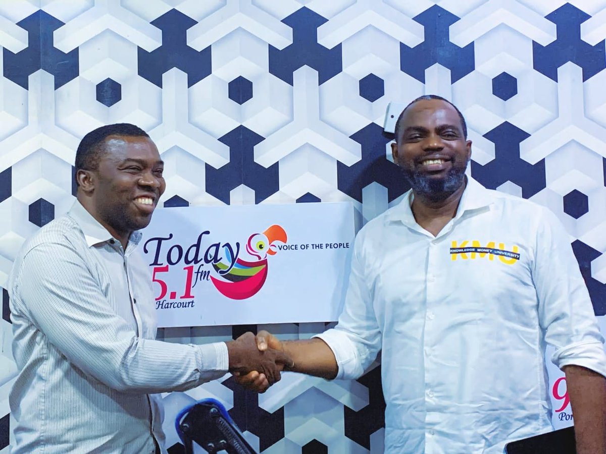 PChimodo's tweet photo. I hosted @iamemekanobis  (Knowledge Money Coach &amp; Founder, Knowledge Money University) who shared how to turn knowledge into thriving digital ventures.

👉 Watch here: https://t.co/GSdmRFpzvo

 #KnowledgeToCash https://t.co/UXlbhMjqG4