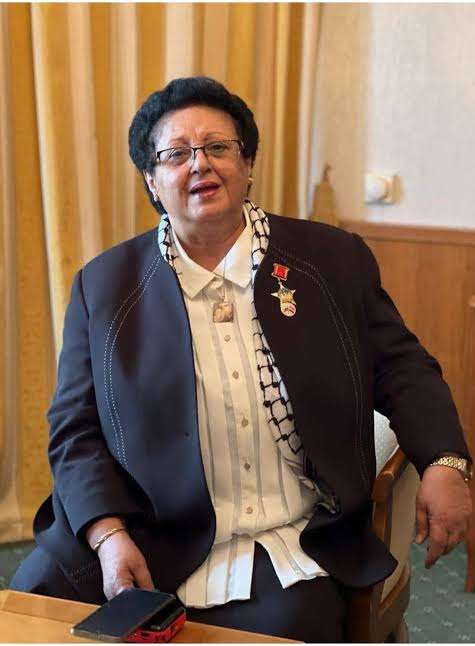 وتبقى المناضلة فائقة السيد باعلوي
تاج رؤوس الأوفياء الأحرار والماجدات، واسمٌ نقش بحروف العز والشموخ في مسيرة المؤتمر الشعبي العام.
لا تنساقوا خلف أي تكهنات أو شائعات، فمواقفها أكبر من كل تأويل، ولن يكون القول الفصل إلا منها شخصيًا حين يصدر عنها توضيح رسمي بشأن ما يُتداول عن تجميد