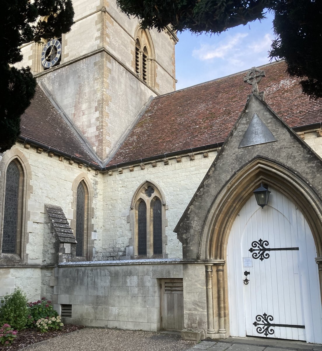 dear_sneezing's tweet image. Happy  Bank  Holiday  Monday 
#WhitePoppy #GKCC 
#IronArt 
🐻‍❄️🥛🤍🏏🐻‍❄️🥛🤍🏏🐻‍❄️🥛🤍🏏