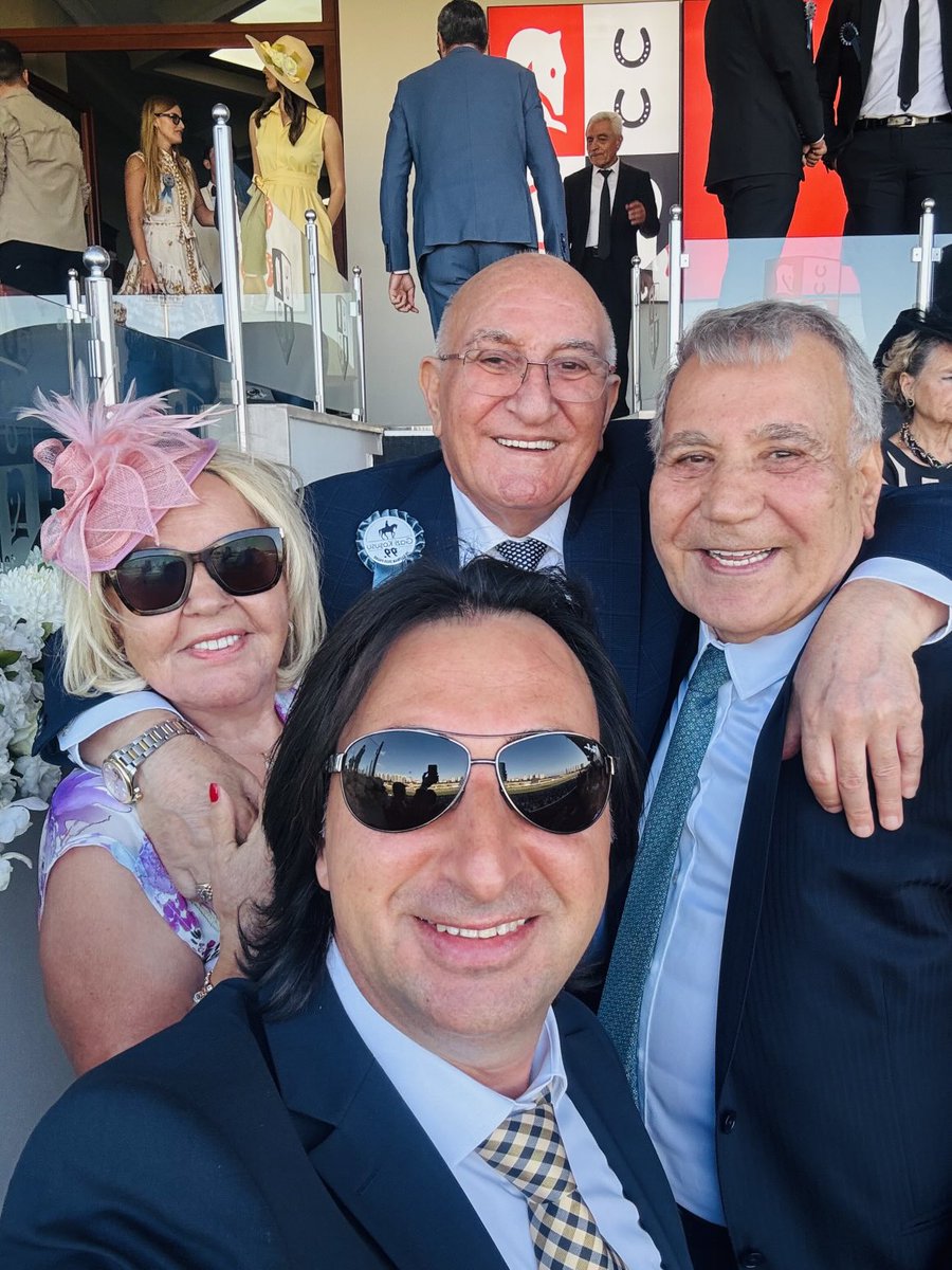 Çok değerli büyüğüm güler yüzlü güzel kalpli insan.

TJK Asli Üyesi Hulusi Çil’i kaybetmenin derin üzüntüsünü yaşıyorum.

Allah rahmet eylesin mekanı cennet olsun.

Başta ailesine sevenlerine ve atçılık camiamıza başsağlığı ve sabırlar diliyorum.