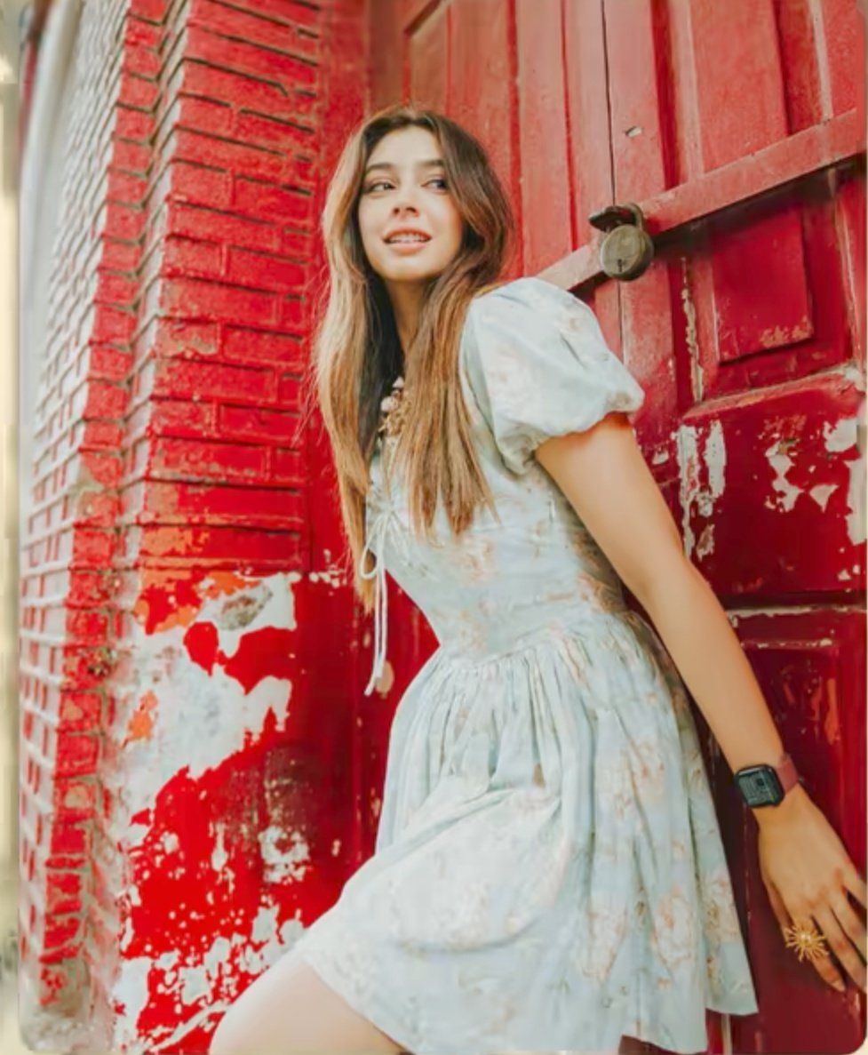 nitiology's tweet image. Oooh La La 🩷

#nititaylor