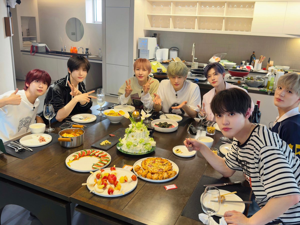 jaeminners's tweet photo. don’t skip a meal my 7dream! 🥹 https://t.co/ITajlrCHyG