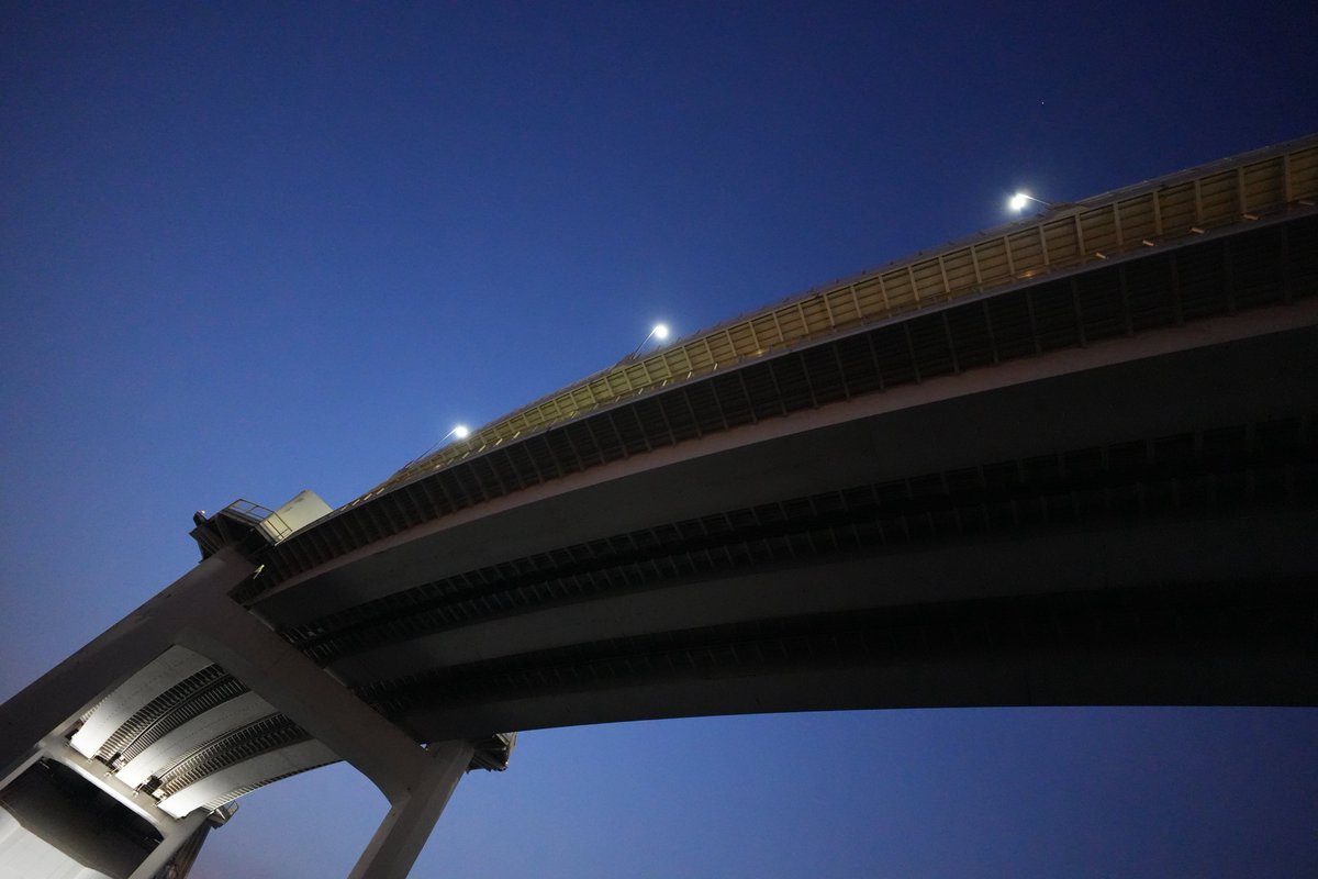 Under the bridge.

ILCE-7CM2
FE 16mm F1.8 G
16mm f/1.8
1/125s ISO12800

#SonyAlpha 
#α7cii
#photograph
#PhotographyIsArt
#photographylovers
#カメラ初心者 
#カメラ好きな人と繫がりたい 
#写真好きな人と繋がりたい 
#これソニーで撮りました
