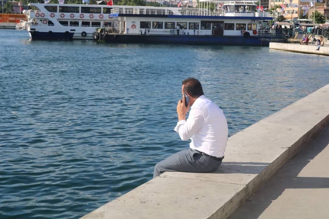 Son zamanların yeni sporu; Yavuz Başkan’a saldırı ve iftira…

Peki size madalyayı kim verecek, İmralı mı Kandil mi? 

Telaşınız boşuna değil, biz büyüyoruz, siz küçülüyorsunuz.

Laf aramızda… Biz bu işte çok eğleniyoruz…