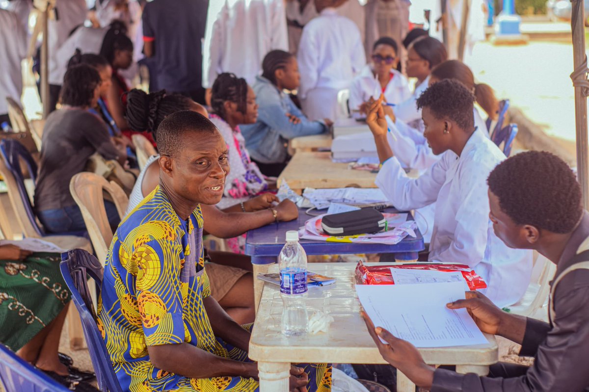 unibennosa's tweet image. Looking Back at Our Last Health Week🥼👀

Our previous health week was a huge success,many people received free eyeglasses and medications, bringing relief and brighter vision to countless individuals.

#NOSAUNIBENHEALTHWEEK25
#EyeHealth 
#Saveasight
#Saveyoursight