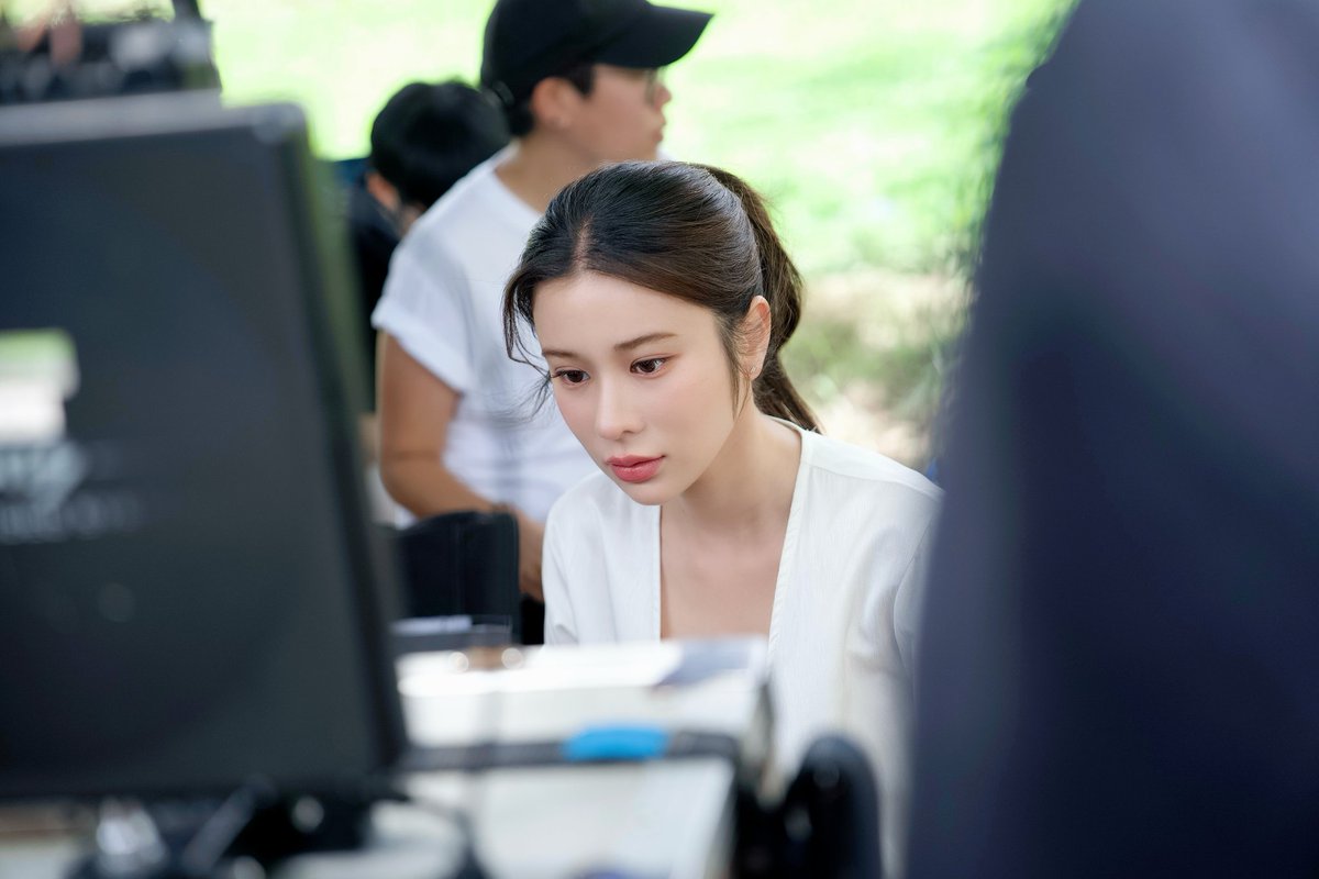 yglseries's tweet image. ปิดกล้อง รับ(รัก)ออกแบบ
แล้วนะคะ ตุลานี้ ได้ดูแน่

รูปเพิ่มเติม facebook.com/share/p/174d1p…

#รับรักออกแบบ #LoveDesignSeries 
#เก้าเจนเจนเก้า #janeeyeh #supassra_sp #VelCurveStudio