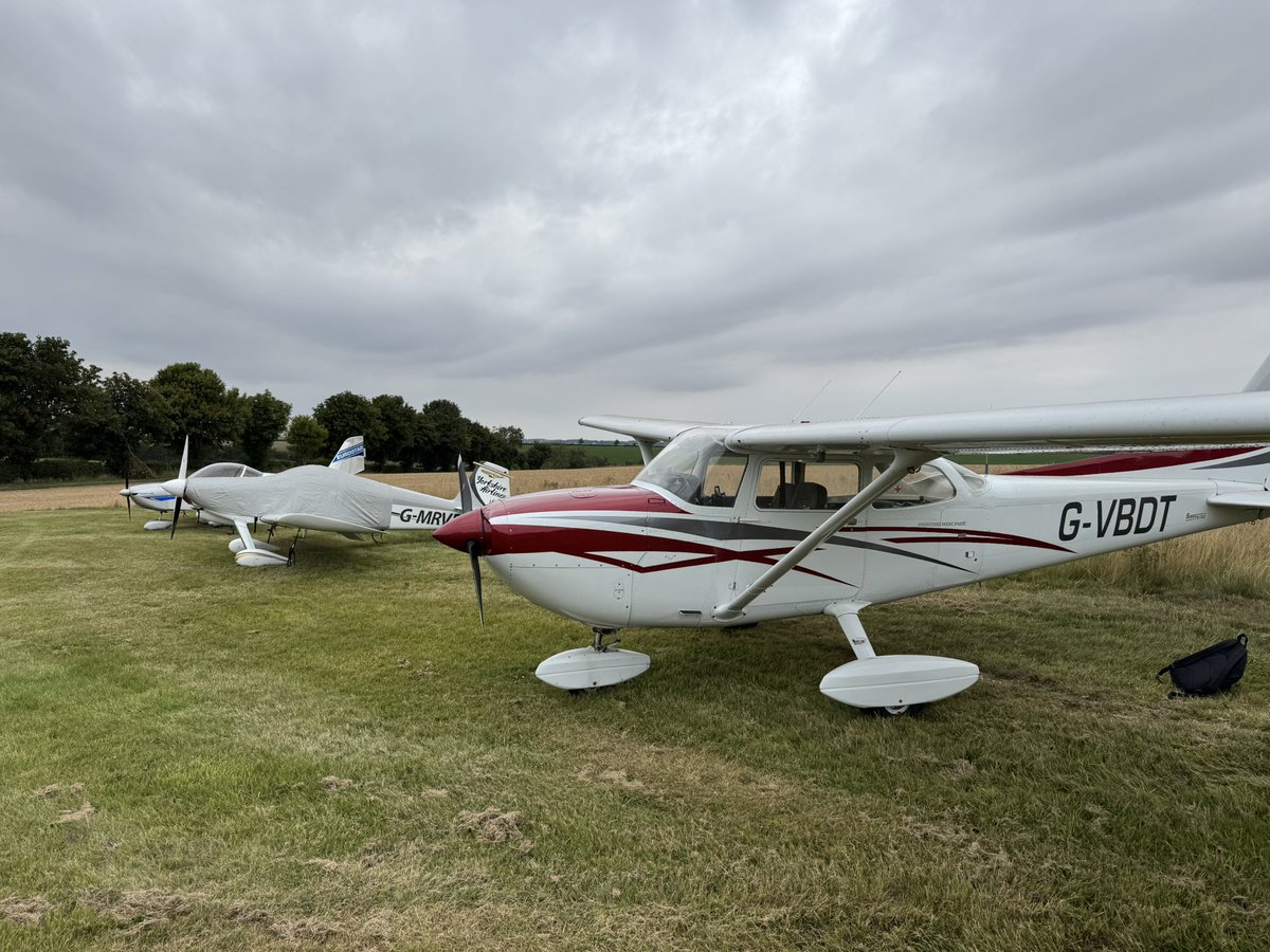 <a href="/OfficialBSB/">Bennetts British Superbike Championship</a> here we come. I see <a href="/Jimwhit69/">James Whitham</a> has grabbed the best parking spot 🤔. <a href="/CadwellPark/">Cadwell Park</a> ☀️