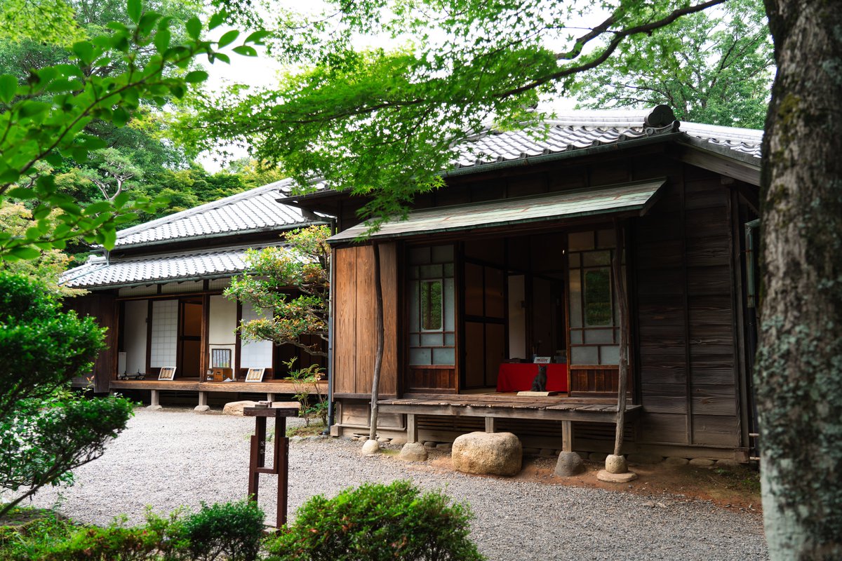近代建築を撮りに行きたい。最近ずっと忙しくて趣味を楽しめてない。