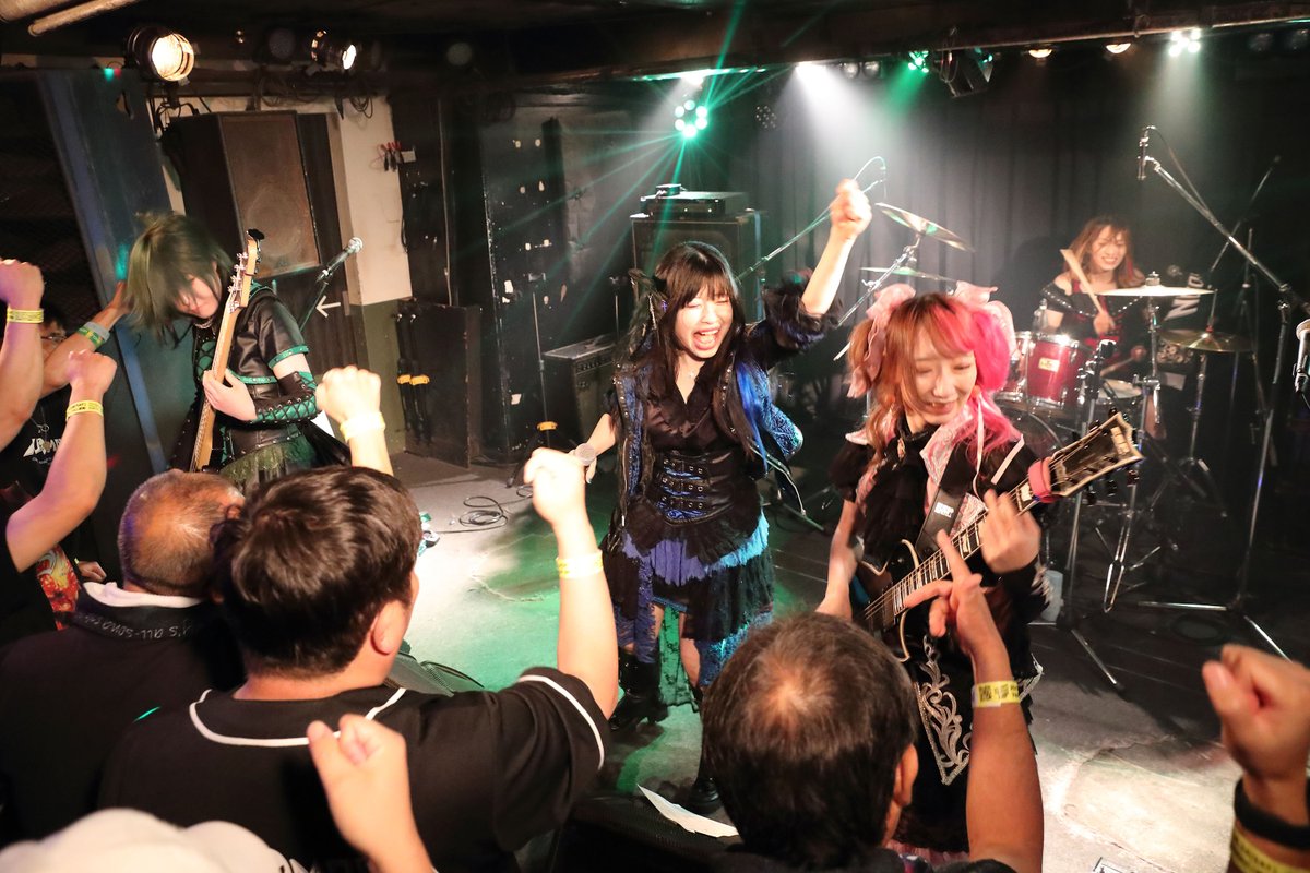 FullMooN公式ライブ情報 (@FullMooN_live) / X