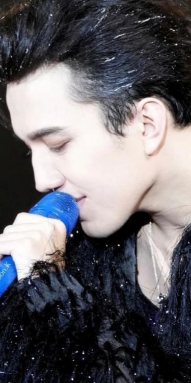 <a href="/Helendear007/">Елена</a> Димаш – это артист высочайшего уровня, обладающий удивительным вокальным мастерством и стилем.
DIMASH CONCERT NEW YORK 
#StrangerTourAmerica