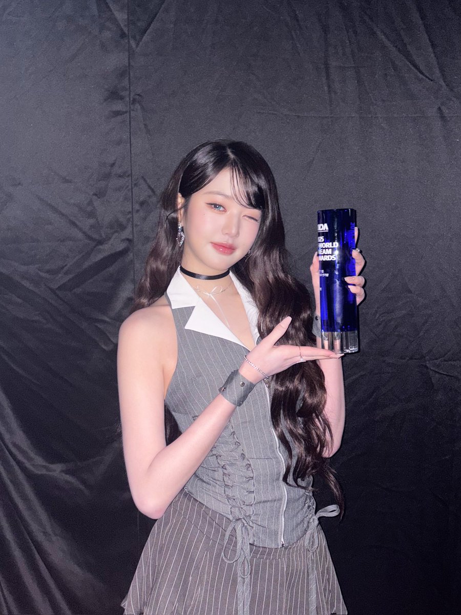 janwonyoug's tweet photo. Our dream shines brighter because of you — K-World Dream Awards, this is for us. https://t.co/UC5PVaJiCf