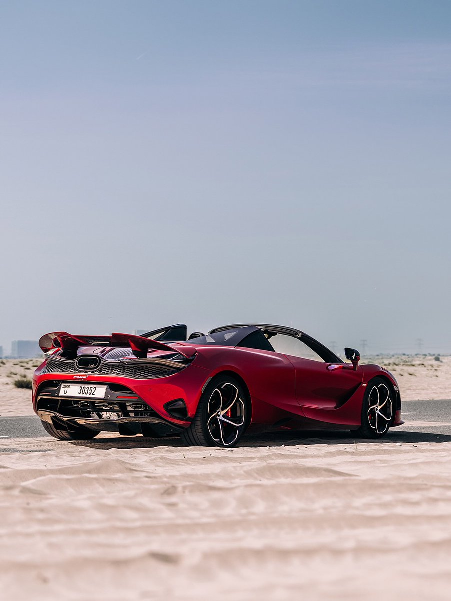 McLarenHatfield's tweet photo. From cityscapes to desert dunes, the McLaren 750S Spider is an unmistakable presence. Fusing track-born performance with refined elegance, every curve enhances your lifestyle. 

#McLaren #McLarenAuto #McLaren750S #750S #McLarenHatfield https://t.co/HJPiBxuJVM