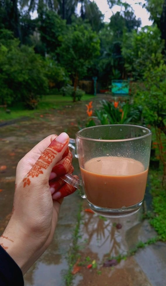 Naf la hadal

Nafayahay aroortu waa bilow cusub… ee ku qaabil  niyad wanaag iyo rajeyn,

Nafayahay, maalin kale baa bilaabatay waxaad haysataa fursad kale oo aad naftaada sare ugu qaaddo haddii aad maanta dadaasho berri ayaad farxi doontaa